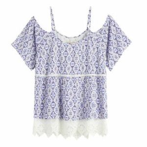 Patterned cold shoulder top